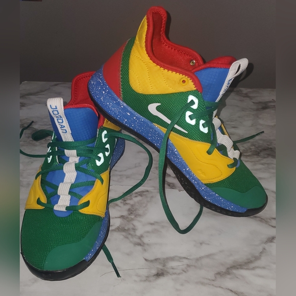 Rare Nike Paul George NBA basketball sneakers - Picture 3 of 7